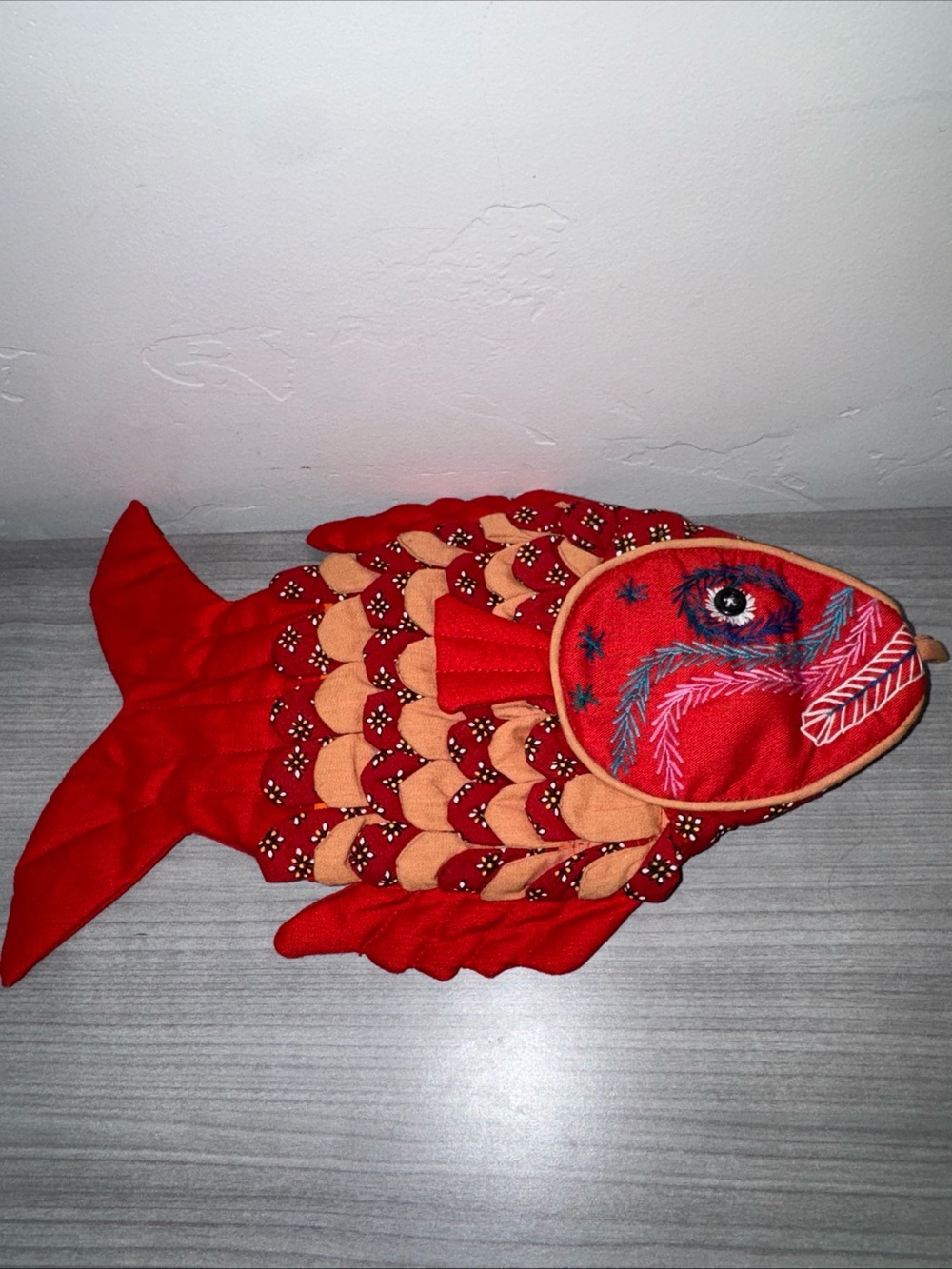 VTG Red Handmade Fish Oven Mitt Decorative Hand Puppet Cotton Made Thailand 13”